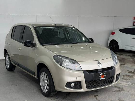 RENAULT SANDERO 1.6 PRIVILÈGE 8V FLEX 4P MANUAL